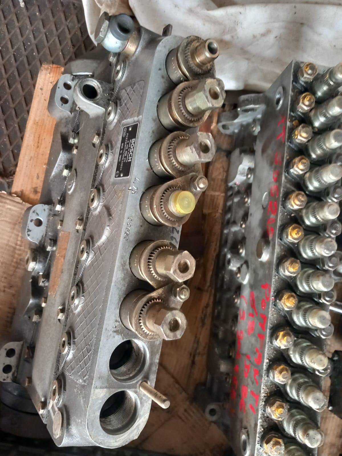 Pompa iniezione originale Bosch 8 pompanti NUOVA