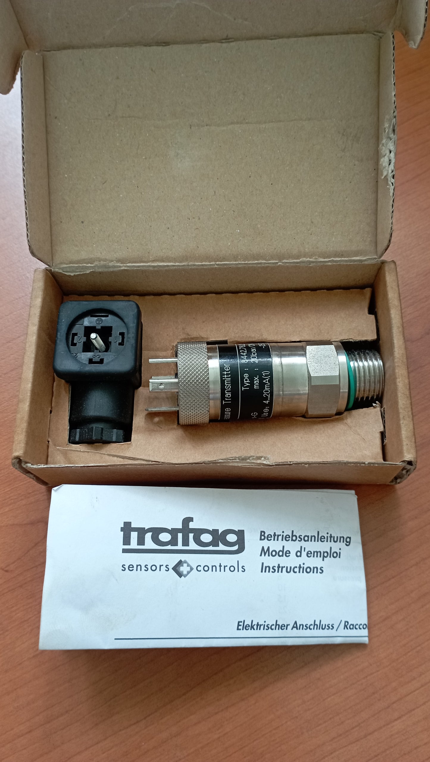 Trasmettitore di pressione TRAFAG 9..32V 0..10bar max:20bar
