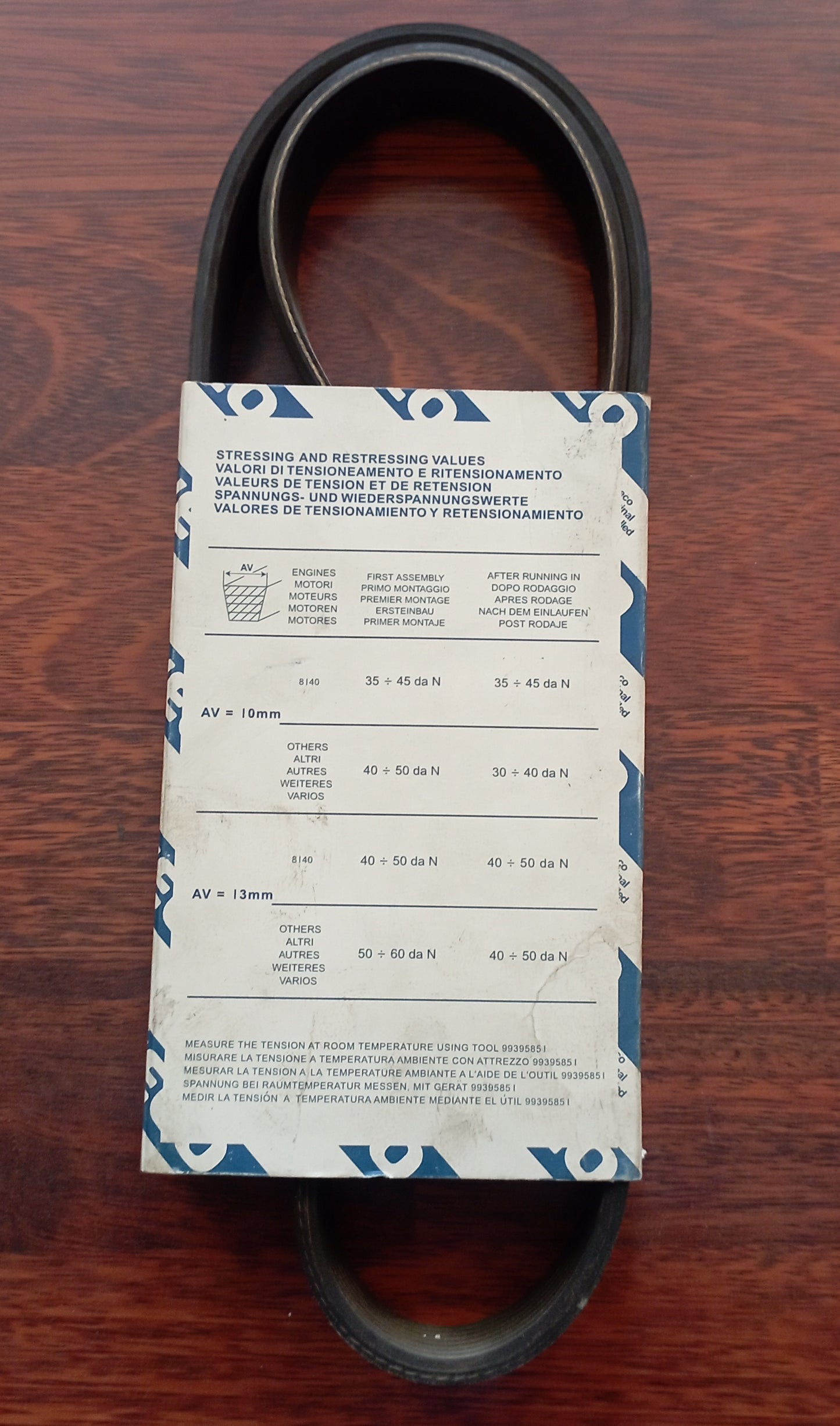 CINGHIA DI COMANDO 4898546 8PK1230 (lunghezza 1230, 8 nervature)