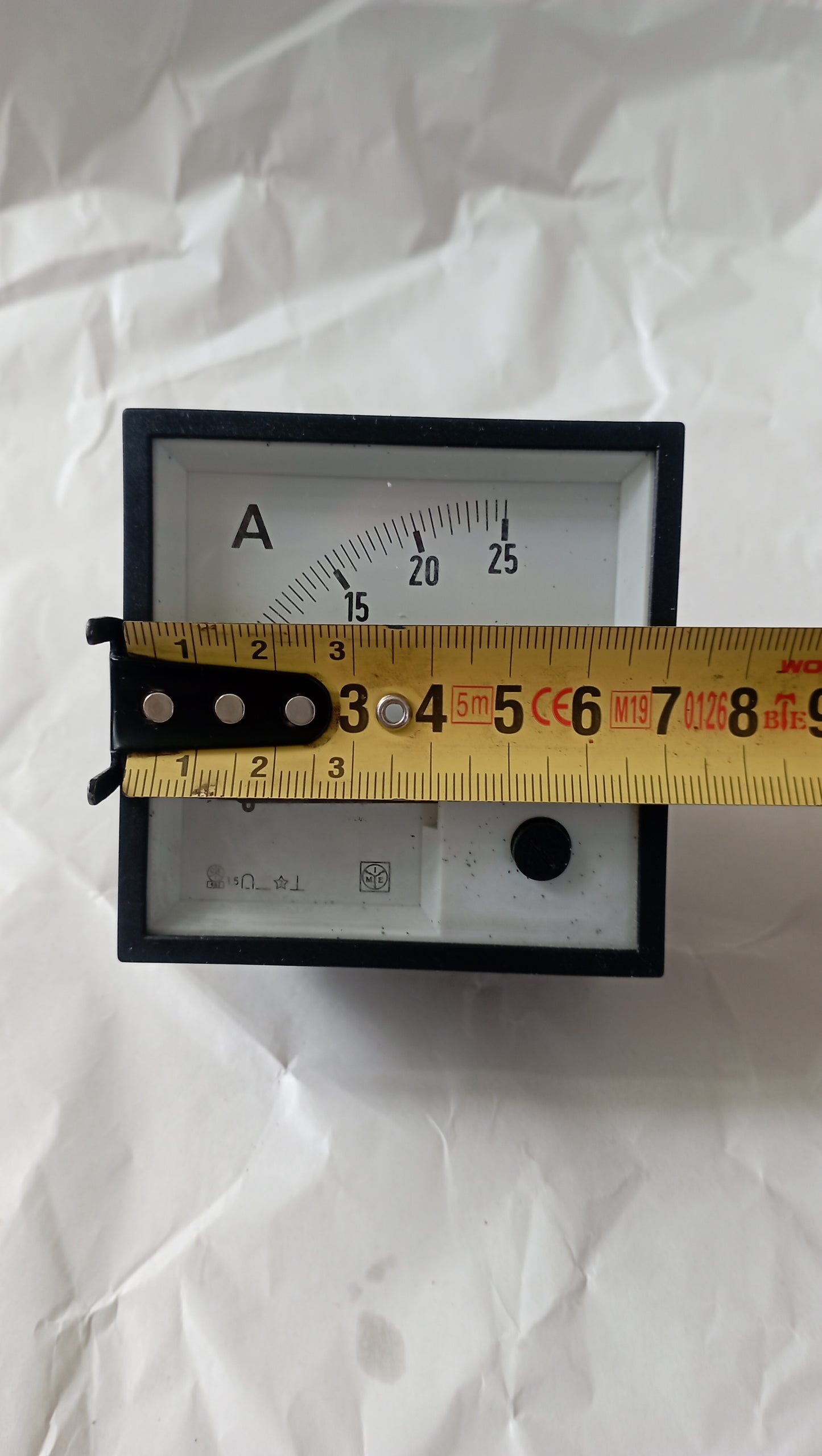 Amperometro analogicomarca IME 0-25. NUOVO