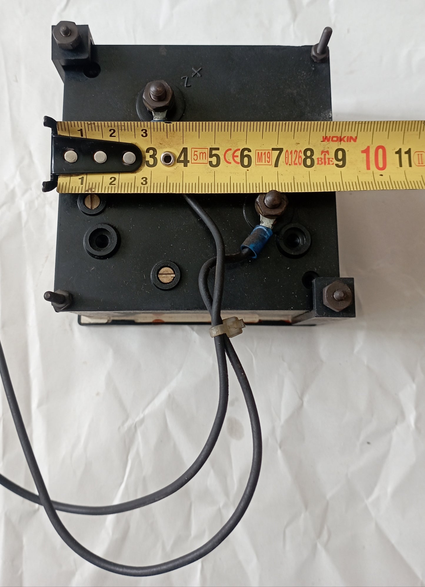 Voltmetro analogico usato con Puntatore da 0 a 500