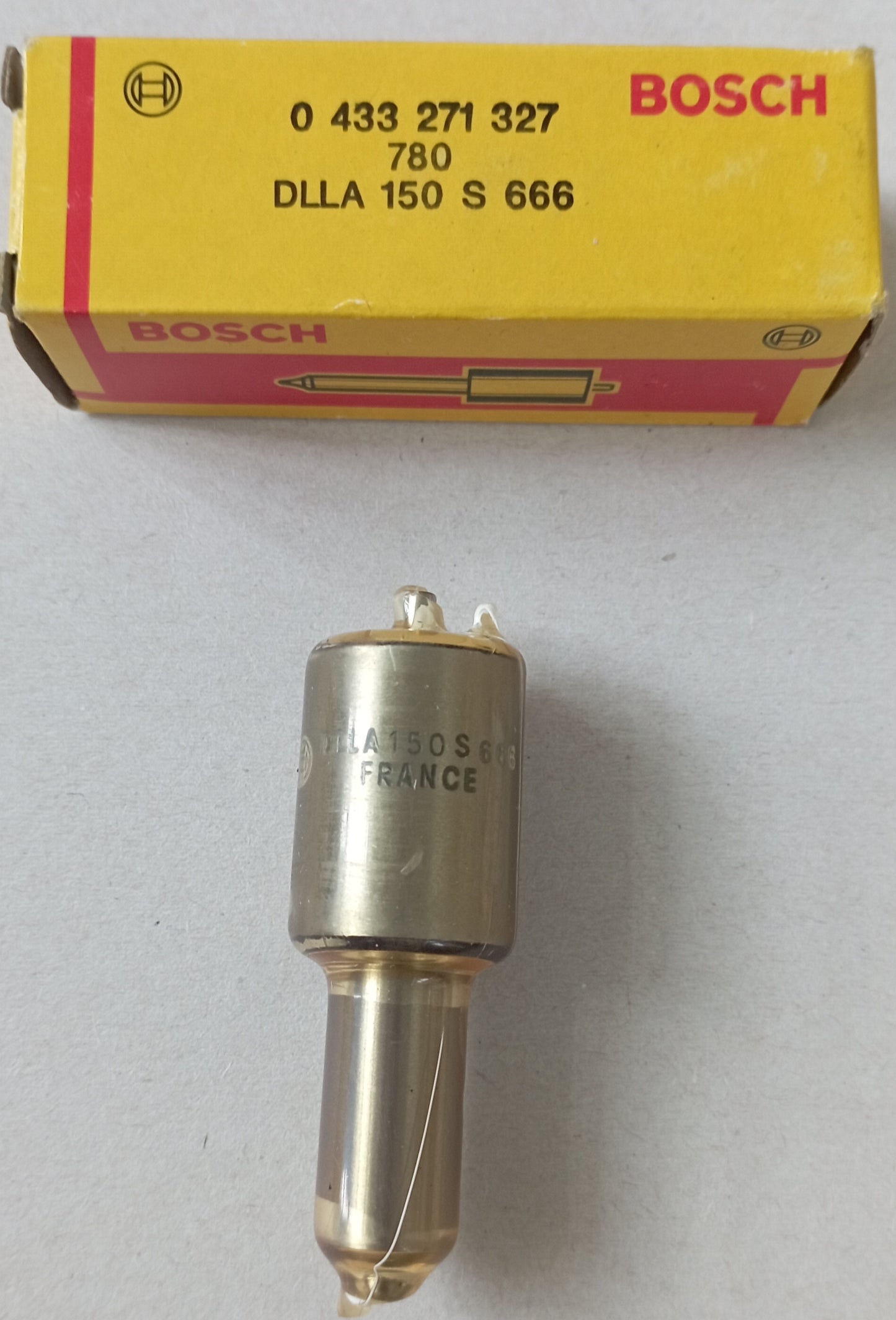 BOSCH Iniettore Diesel, Polverizzatore a foro cieco Diesel per la tua auto o motore marino DLLA 150 S 666 0 433 271 327