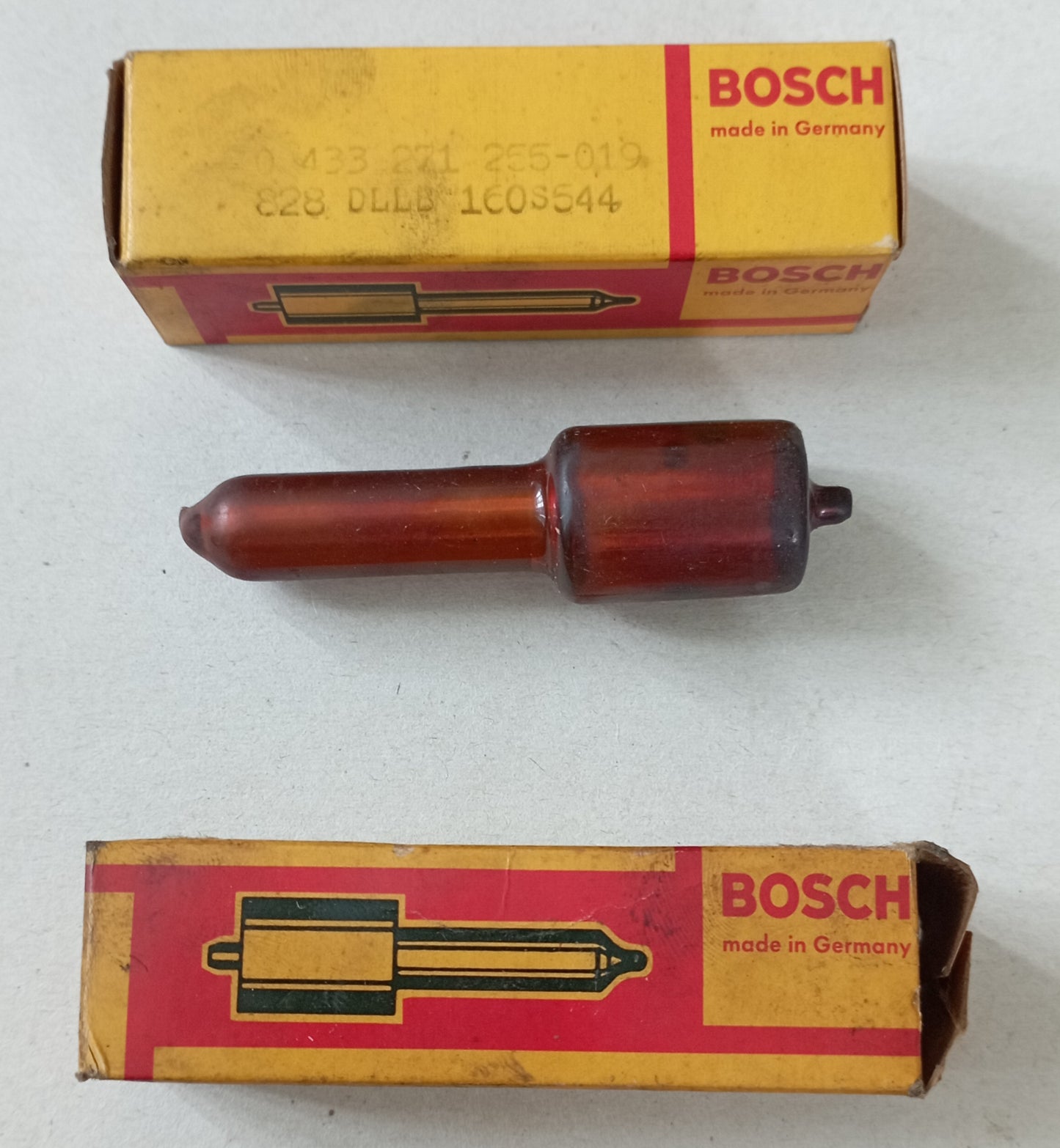 BOSCH 0 433 271 255 Iniettore
Diesel, Polverizzatore a foro cieco
Numero articolo: 0 433 271 255
EAN: 4047024525160