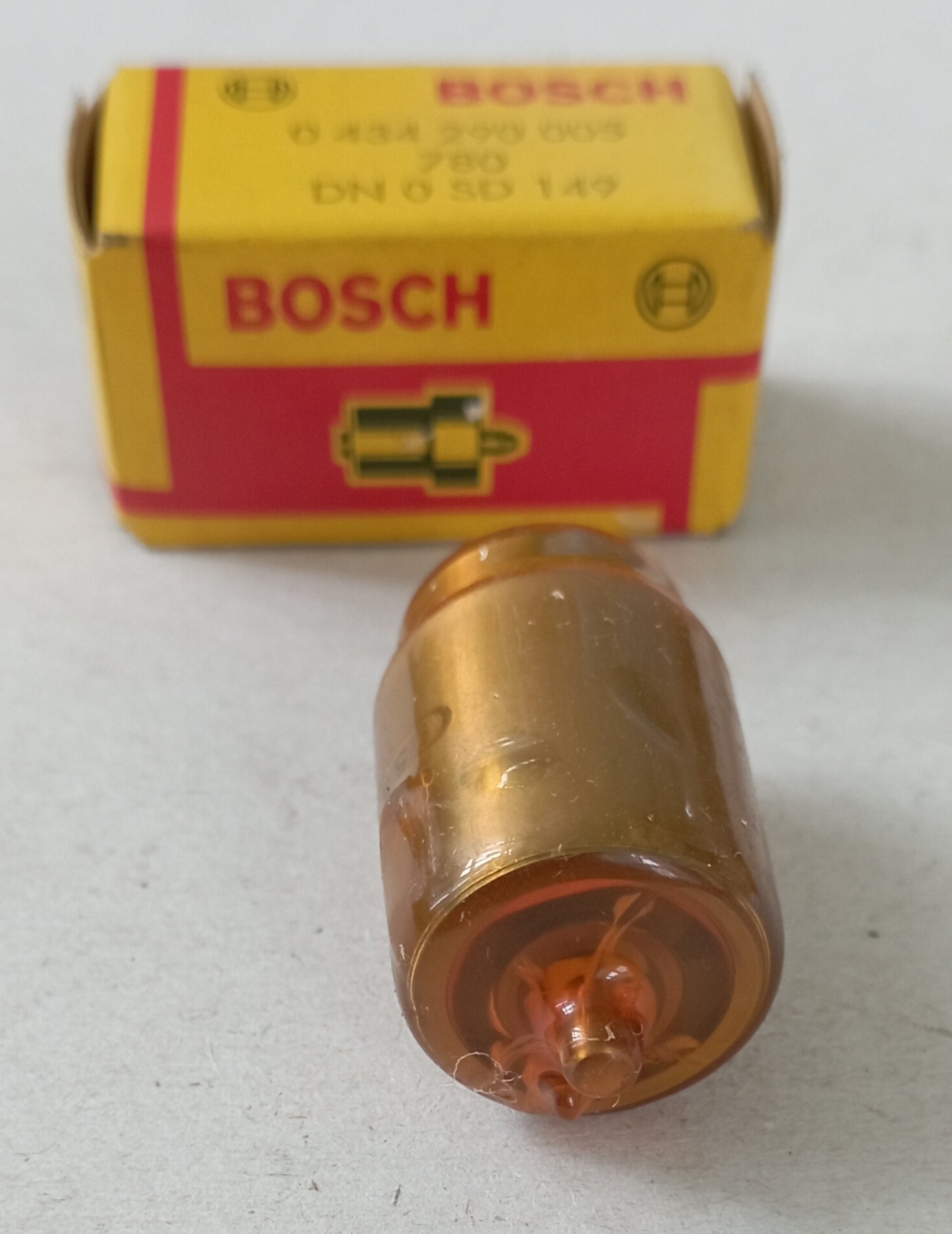 BOSCH 0 434 290 005 Iniettore
Diesel, Polverizzatore a pernetto standard
Numero articolo: 0 434 290 005
EAN: 3165142576206