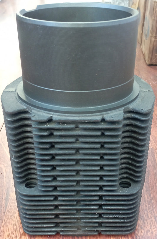 BOCCOLA V 130 DEL CILINDRO DEL MOTORE DIESEL VM