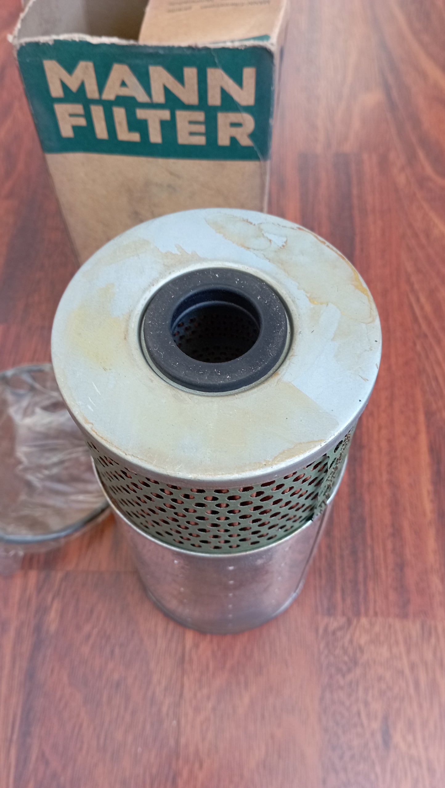 MANN-FILTER PF 1055/1 x Filtro olio
con guarnizione, Cartuccia filtro
Numero articolo: PF 1055/1 x
EAN: 4011558651206