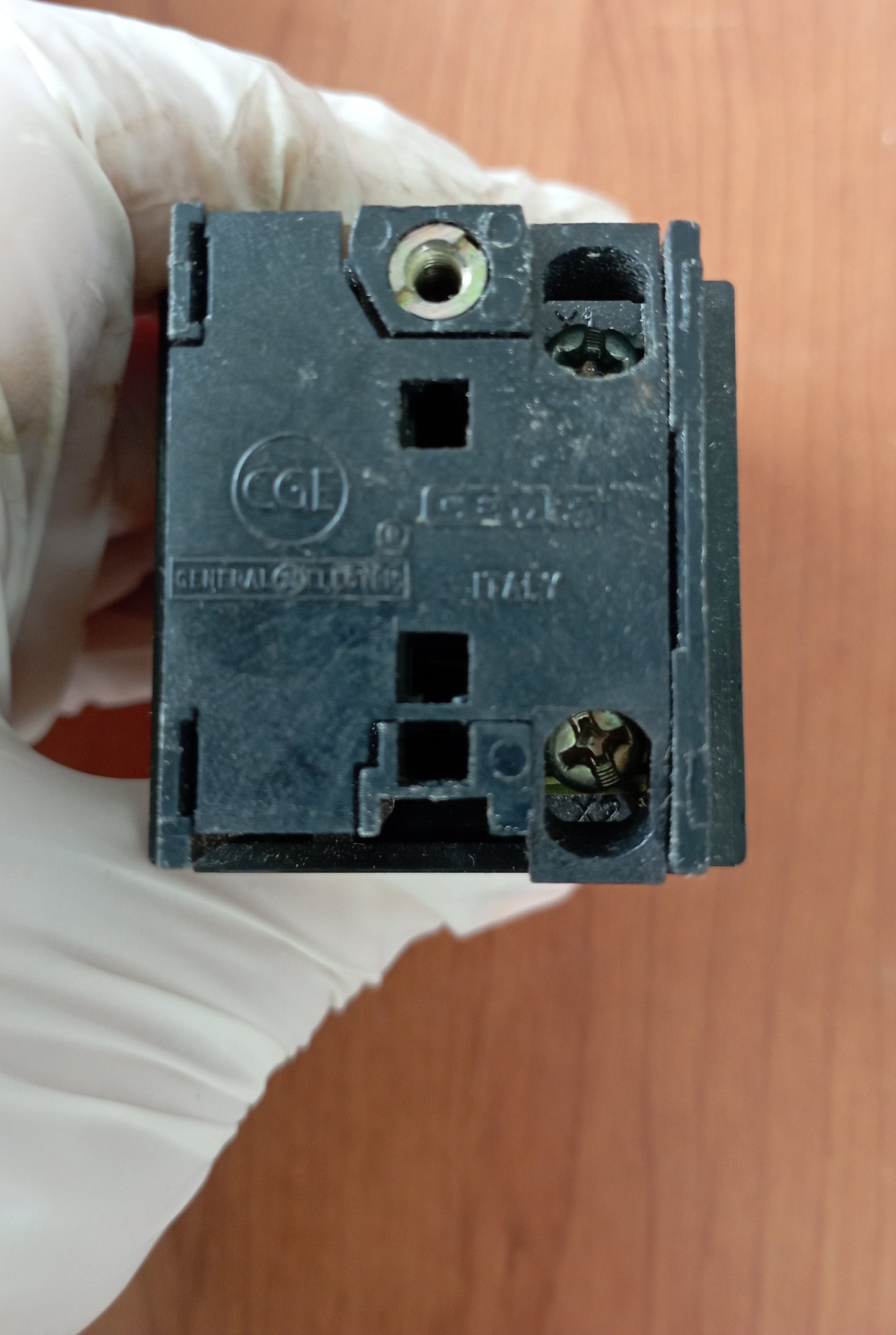 Cema 077 077LDB9 125V 3W max
Colore verde