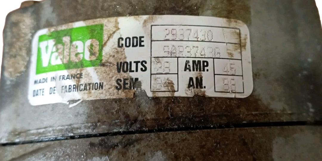 ALTERNATORE Valeo 2937430, 9AR3743G
28V 45Amp completo di puleggia con rotazione a destra