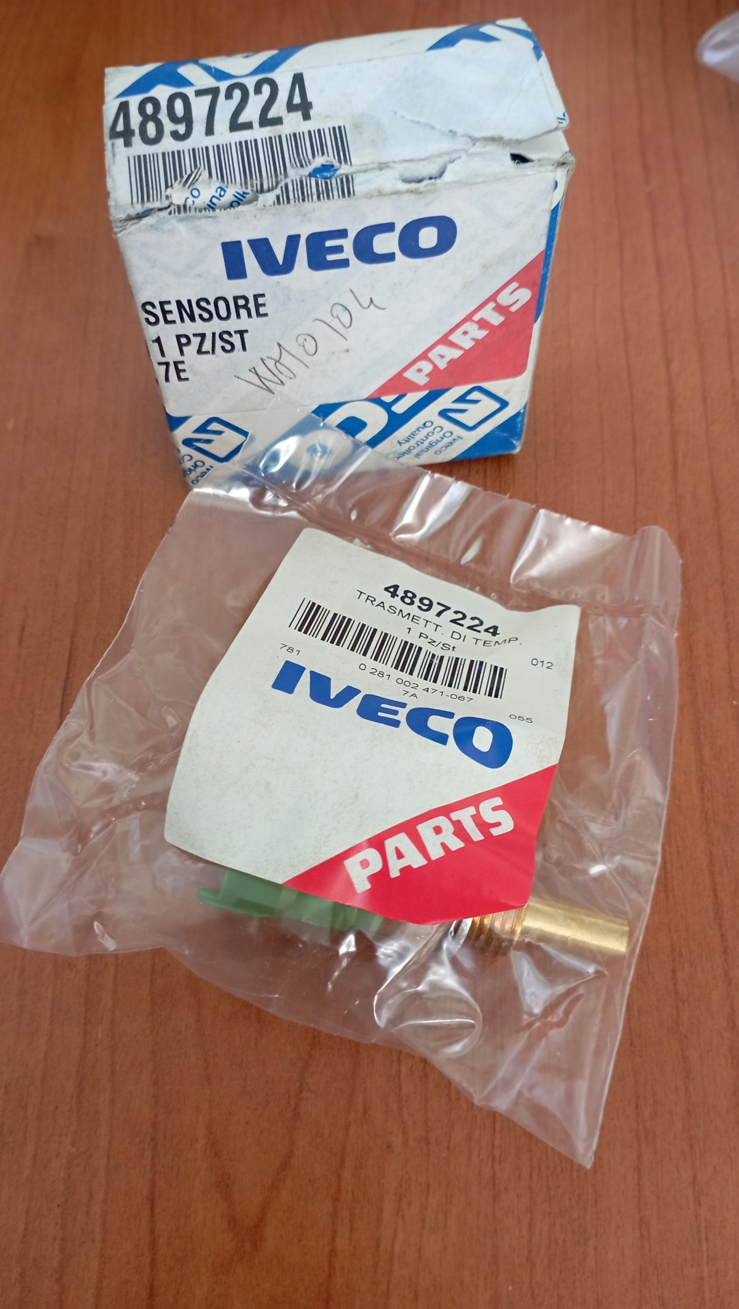 SENSORE TEMPERATURA REFRIGERANTE IVECO - 4897224