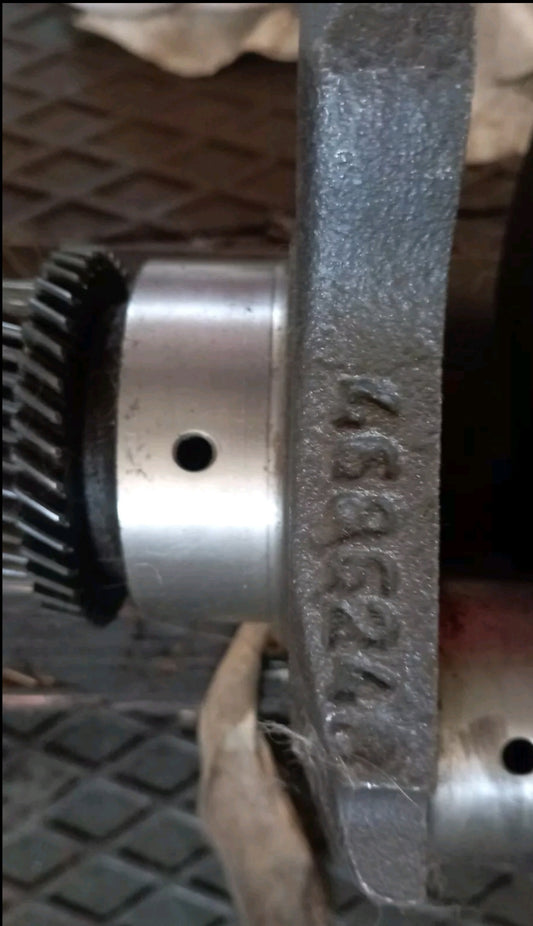 Albero motore originale Iveco Aifo per motori:8060.24 8065.24 Numero ricambio 4686248