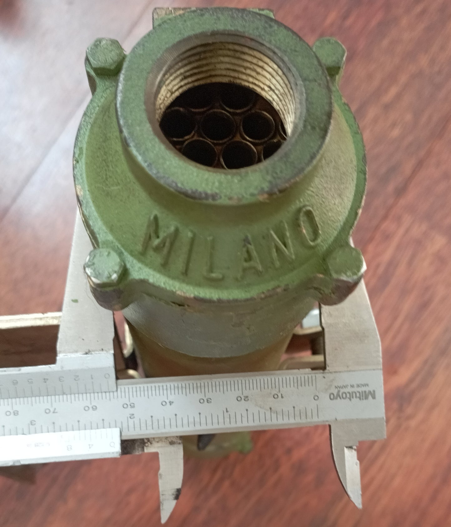Refrigerante olio - scambiatore In Ottone, Completo Di Basi Di Appoggio Nuovo.