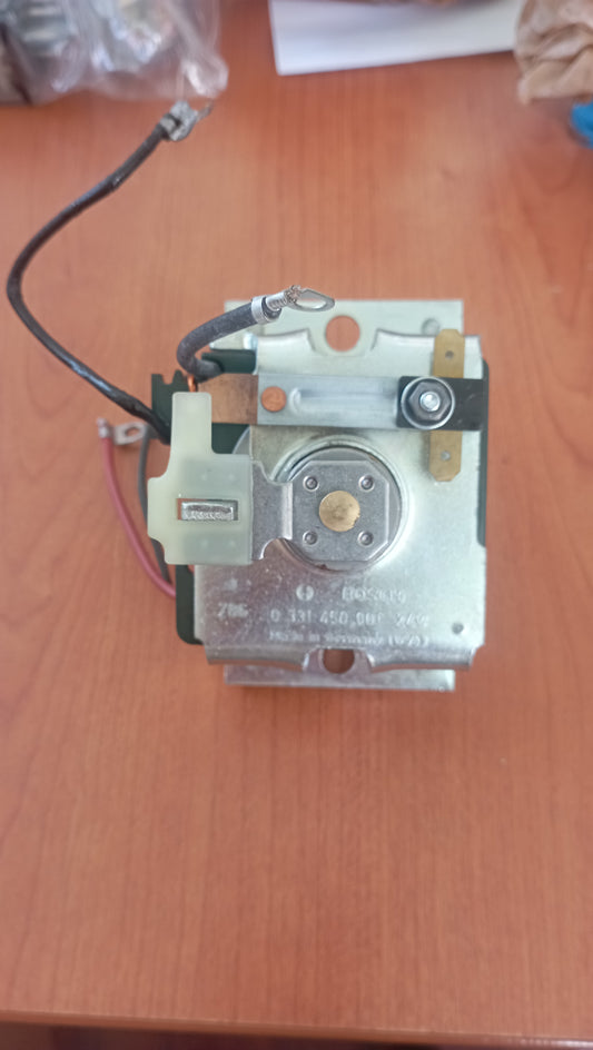 BOSCH 0 331 450 001 Elettromagnete (solenoide) motorino avviamento adatti per MERCEDES-BENZ T2, IVECO, VOLVO. VEDI DESCRIZIONE