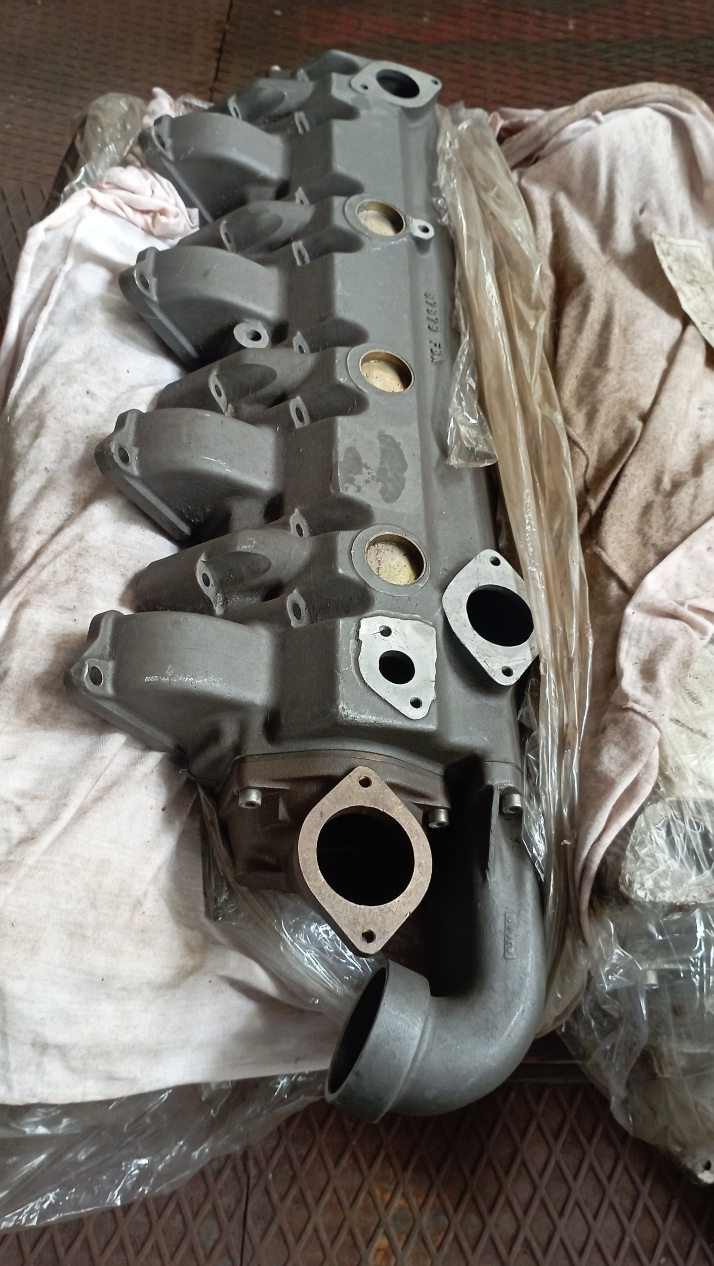 Collettore completo di refrigerante per motori Isotta Fraschini serie 1308