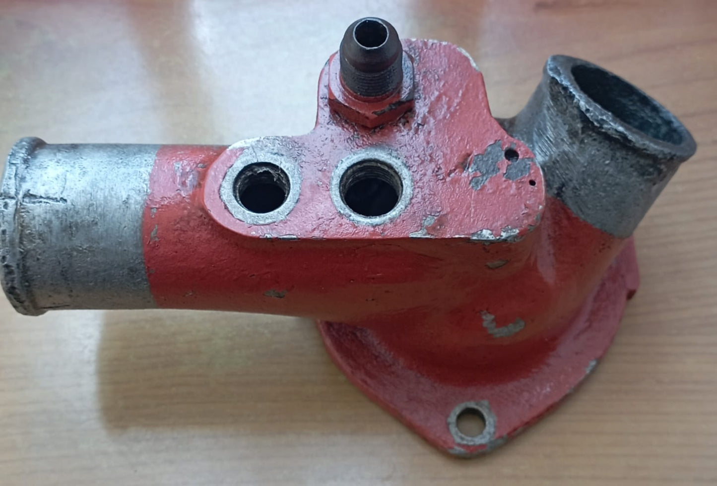 ALLOGGIO VALVOLA TERMOSTATICA PER MOTORI MARINI IVECO