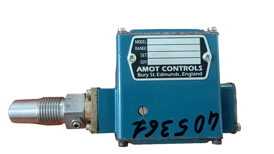 Termostato Amot Control modello 4140DSIE00CE5-AHD RANGE 99-123° NUOVO (attacco corto)