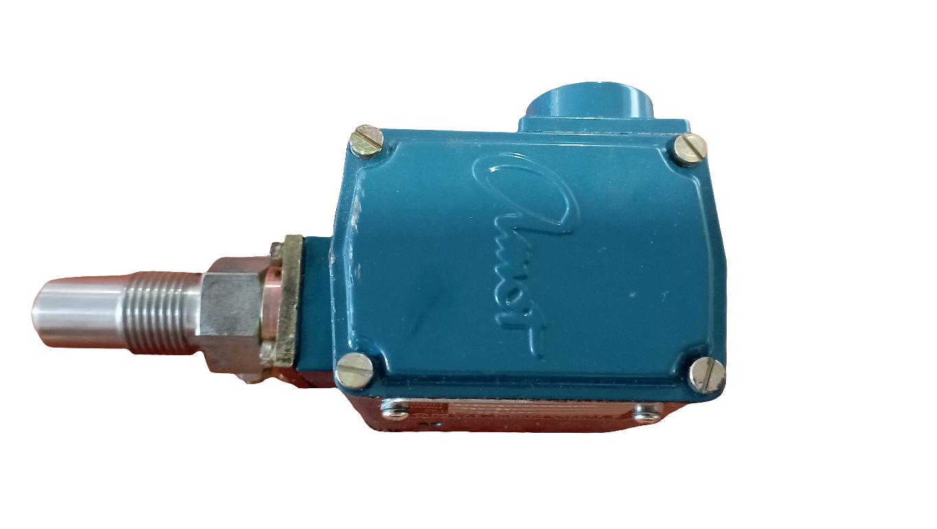 Termostato Amot Control modello 4140DSIE00CE5-AHD RANGE 99-123° NUOVO (attacco corto)