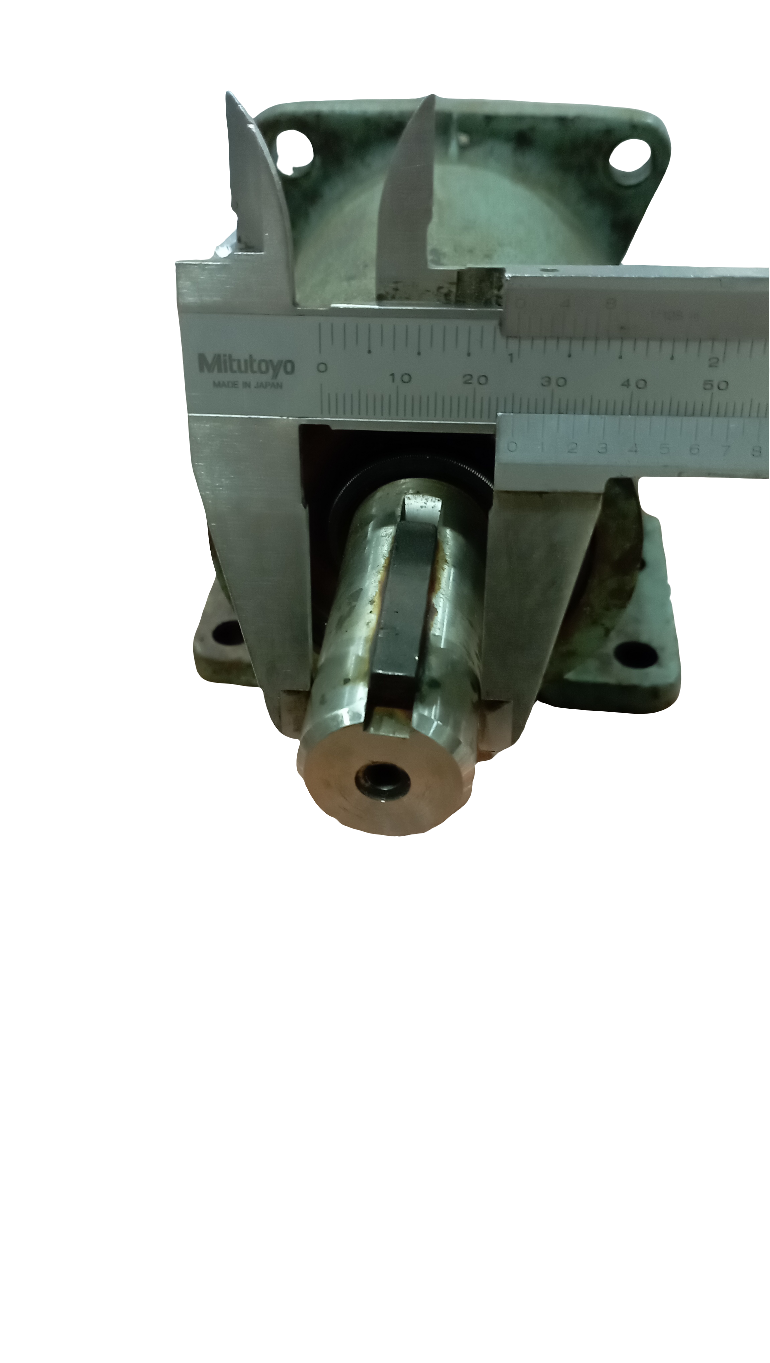 Albero scanalato in acciaio inox per pompa acqua mare JABSCO comprensivo di supporto