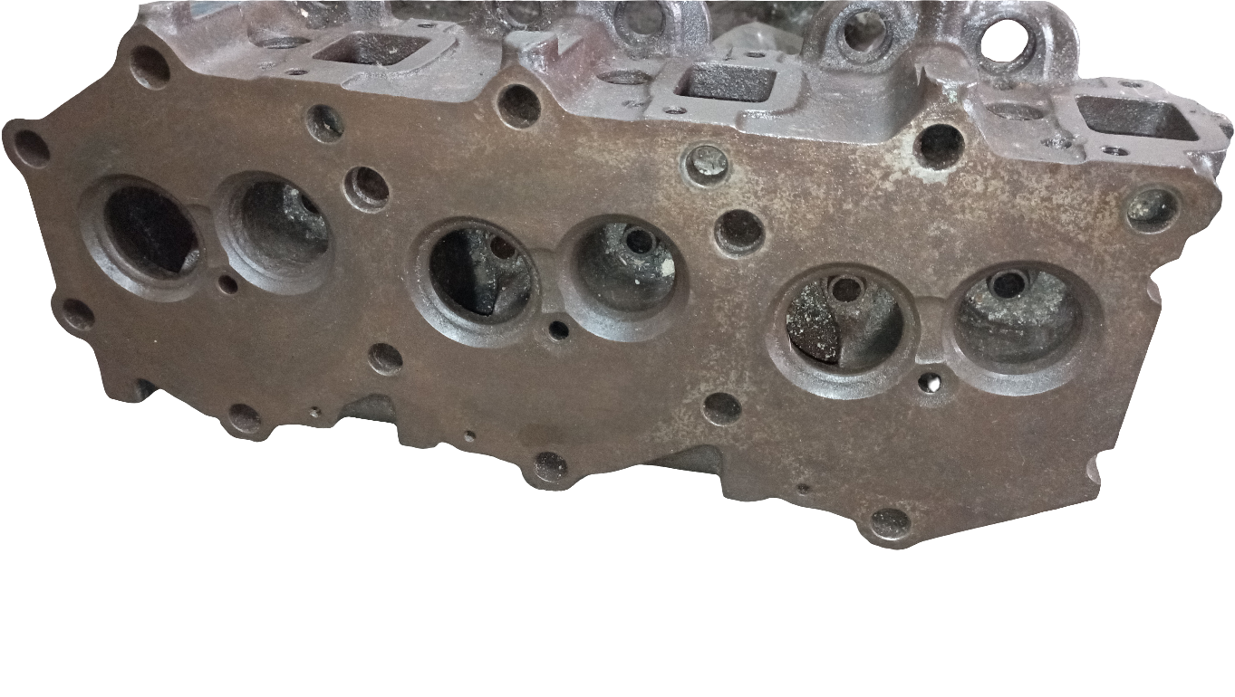 Testate usata in buone condizioni per motori marini e industriali Isotta Fraschini serie ID32