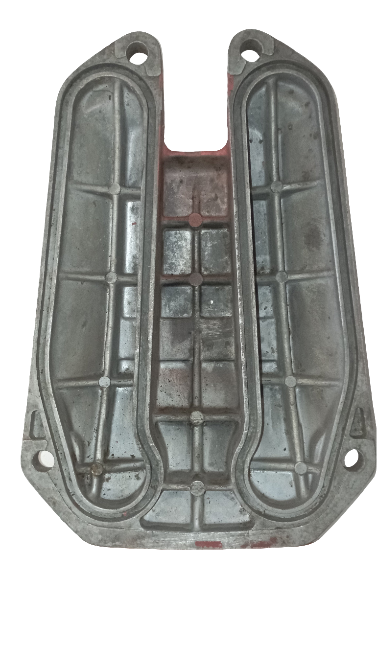 Coperchio Punteria Riferimento Iveco n. 4696561 USATO, OTTIMO STATO