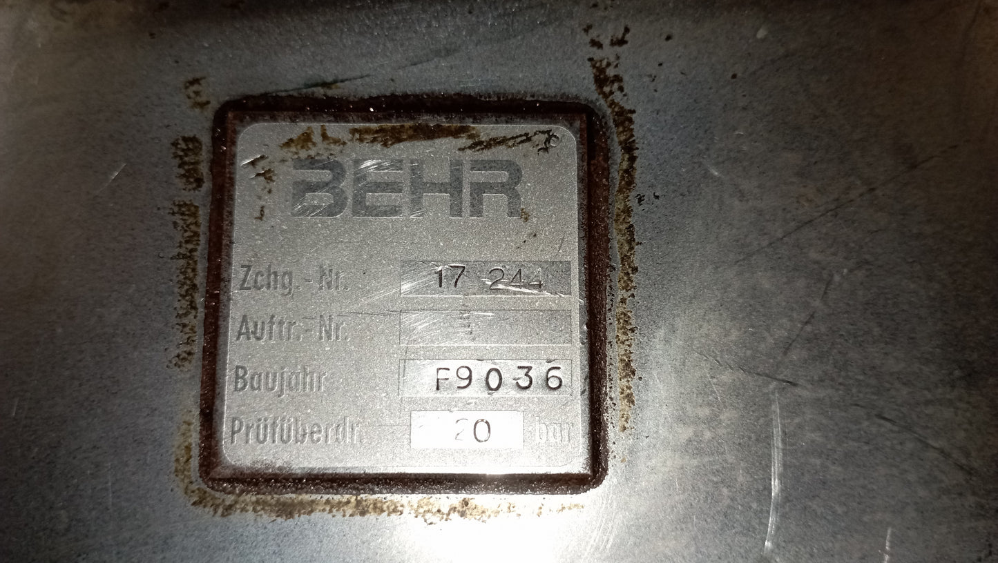 Refrigerante olio a piastre BEHR per Isotta Fraschini