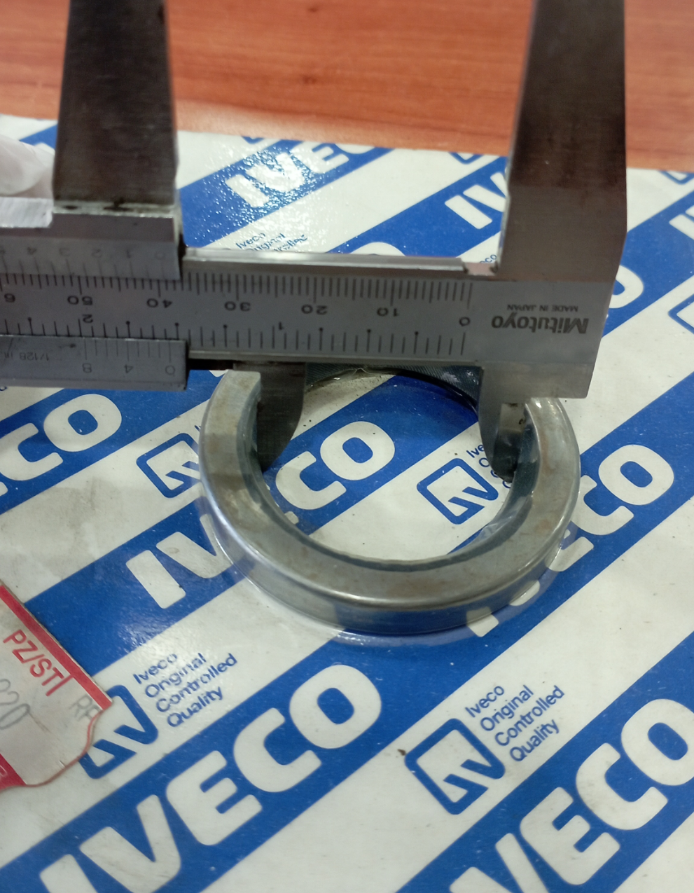 Paraolio originale Iveco codice 40000220