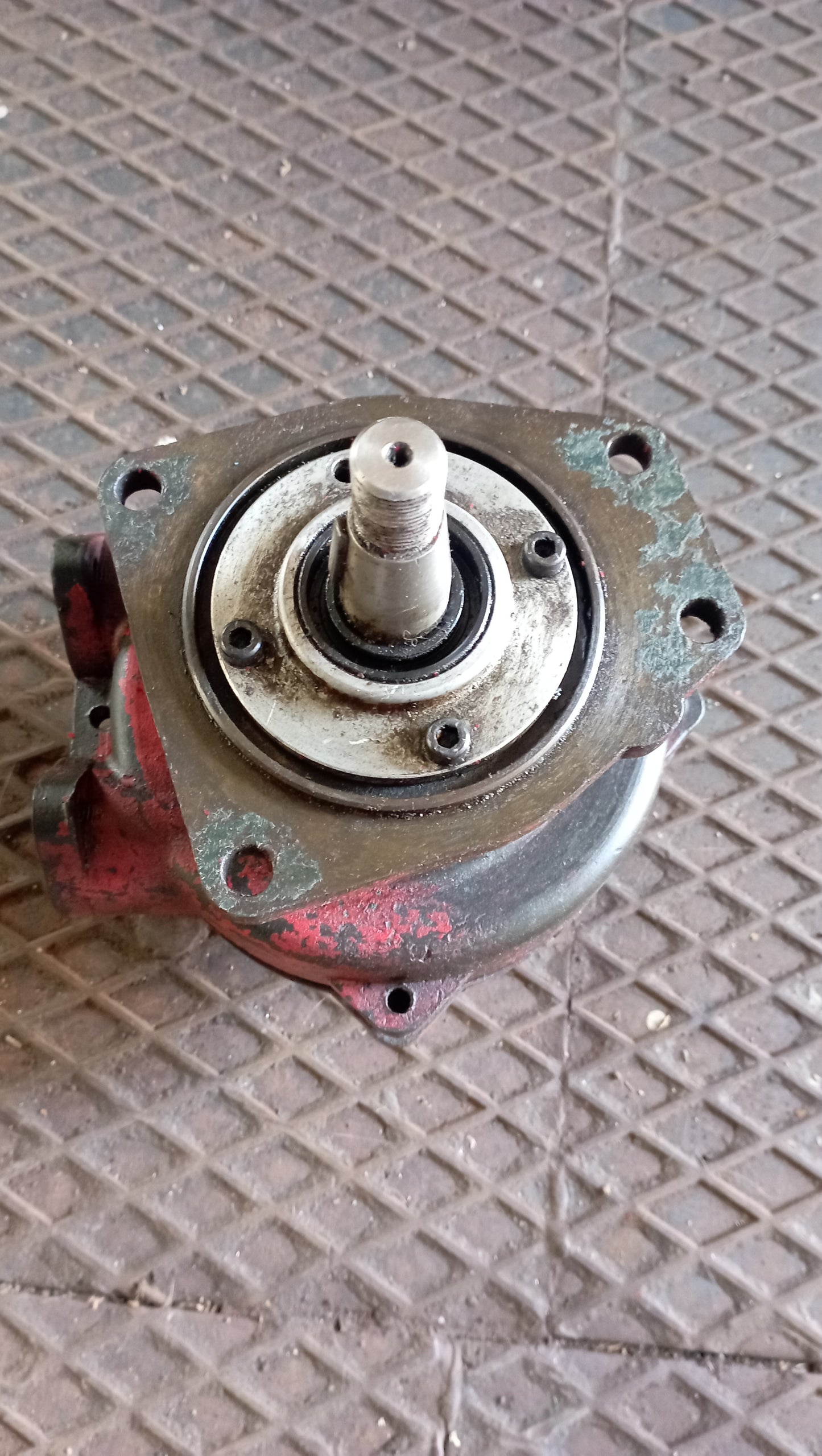 Pompa acqua mare IVECO 828