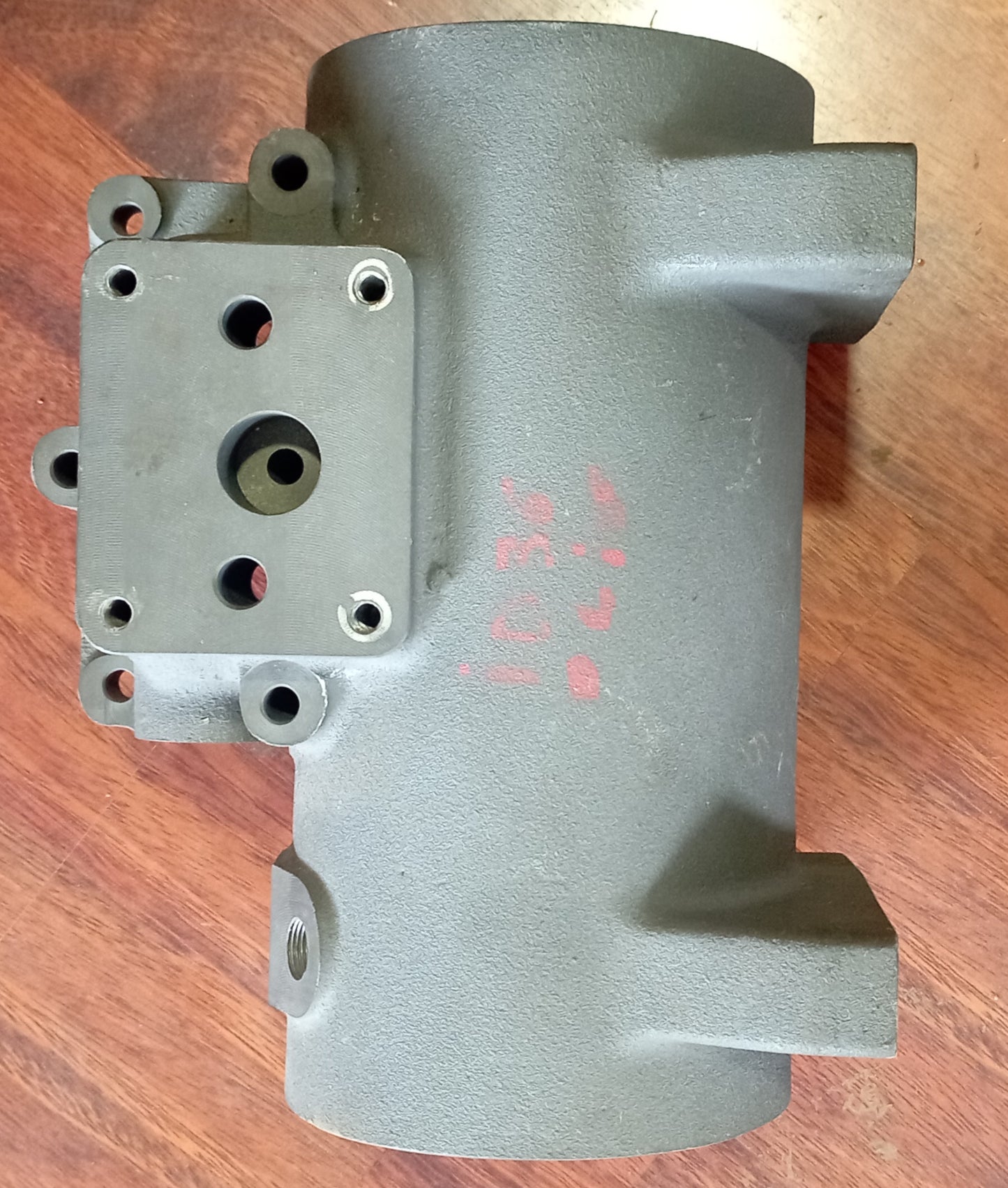 Corpo filtro olio ISOTTA FRASCHINI ID36