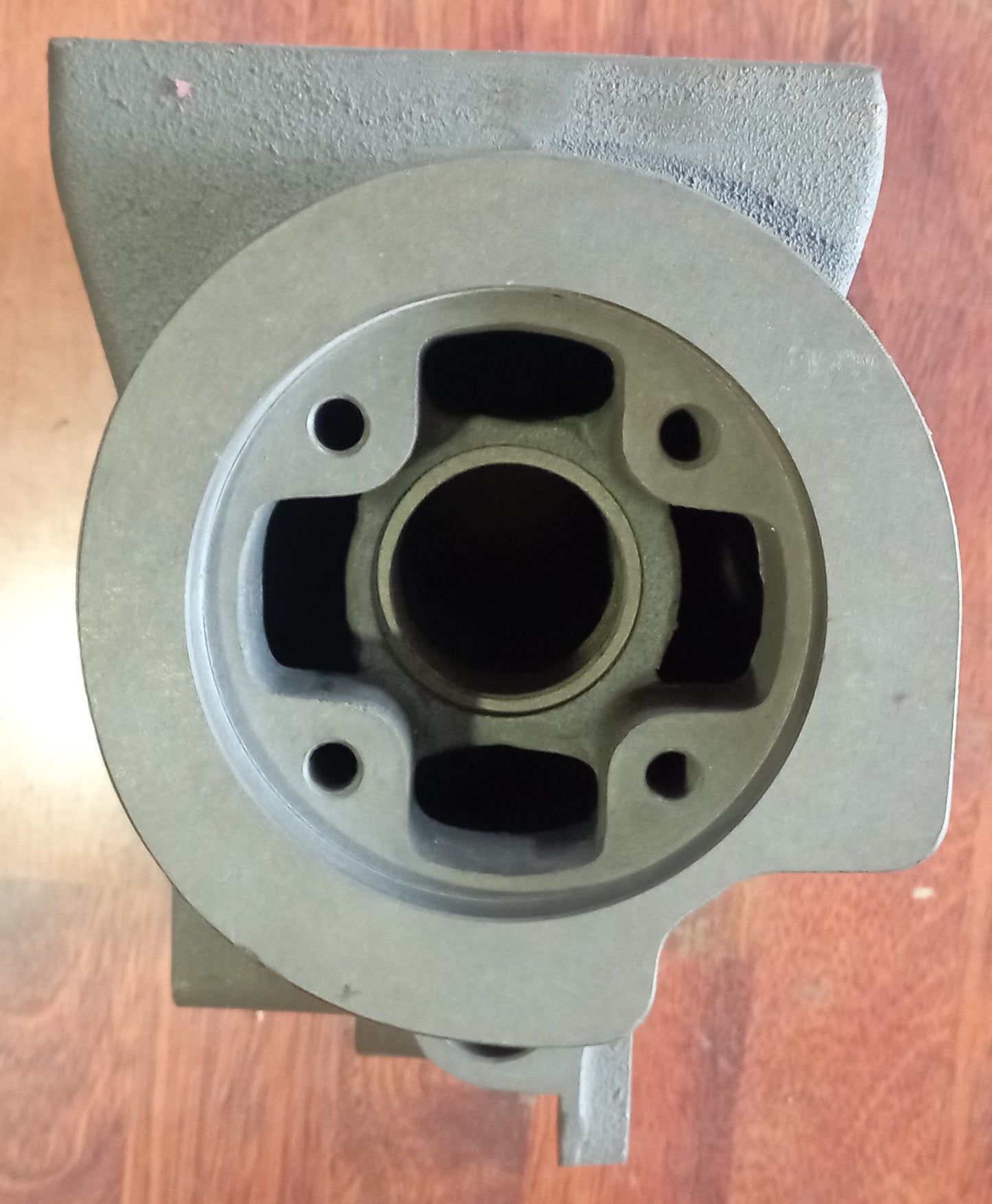 Corpo filtro olio ISOTTA FRASCHINI ID36