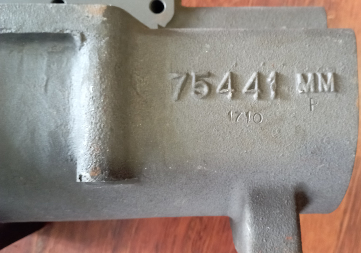 Corpo filtro olio ISOTTA FRASCHINI ID36