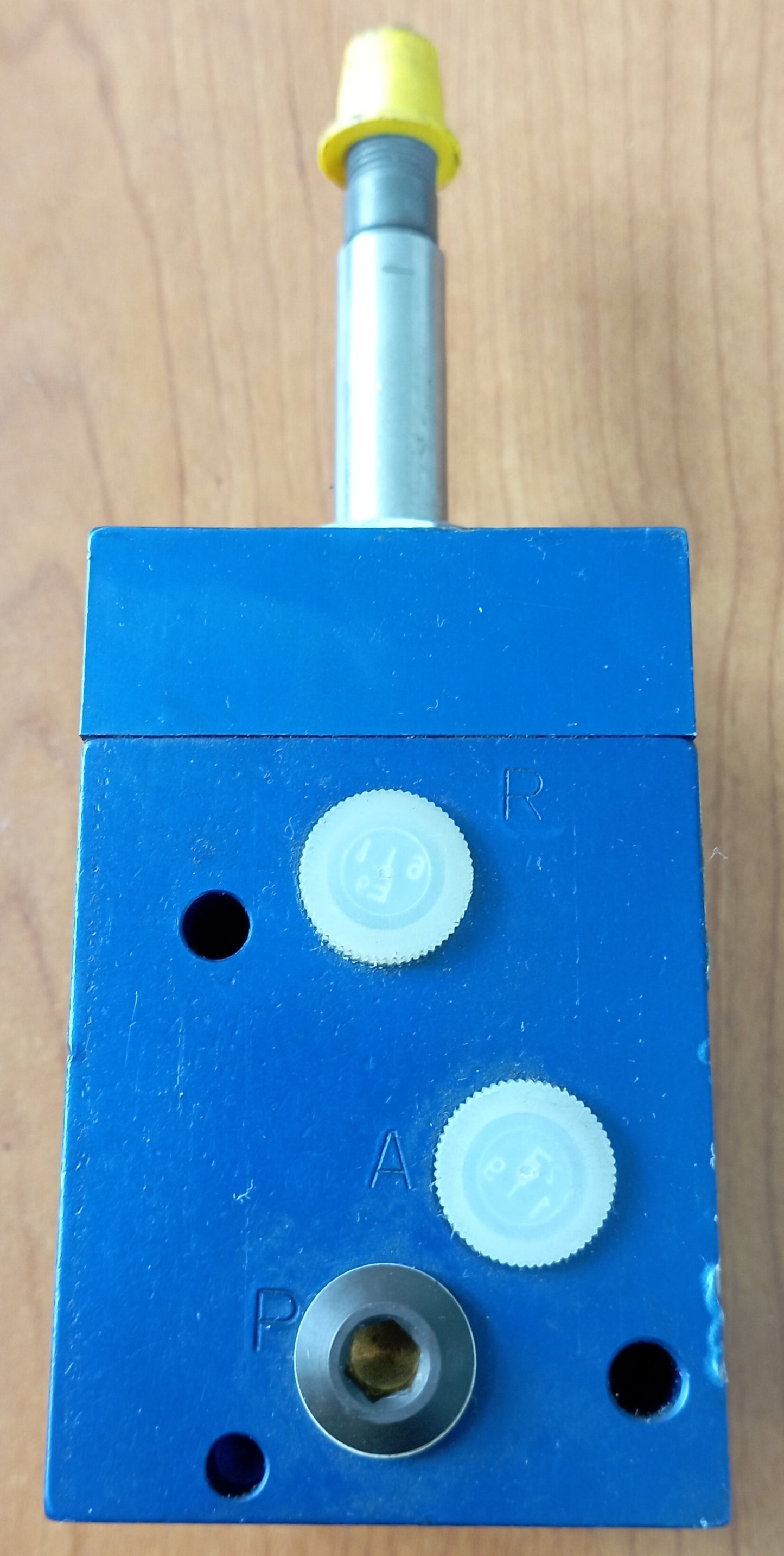 FESTO TYP 2200 MCH-3-1/4
1...10 bar serie 0290 SOLENOID VALVE