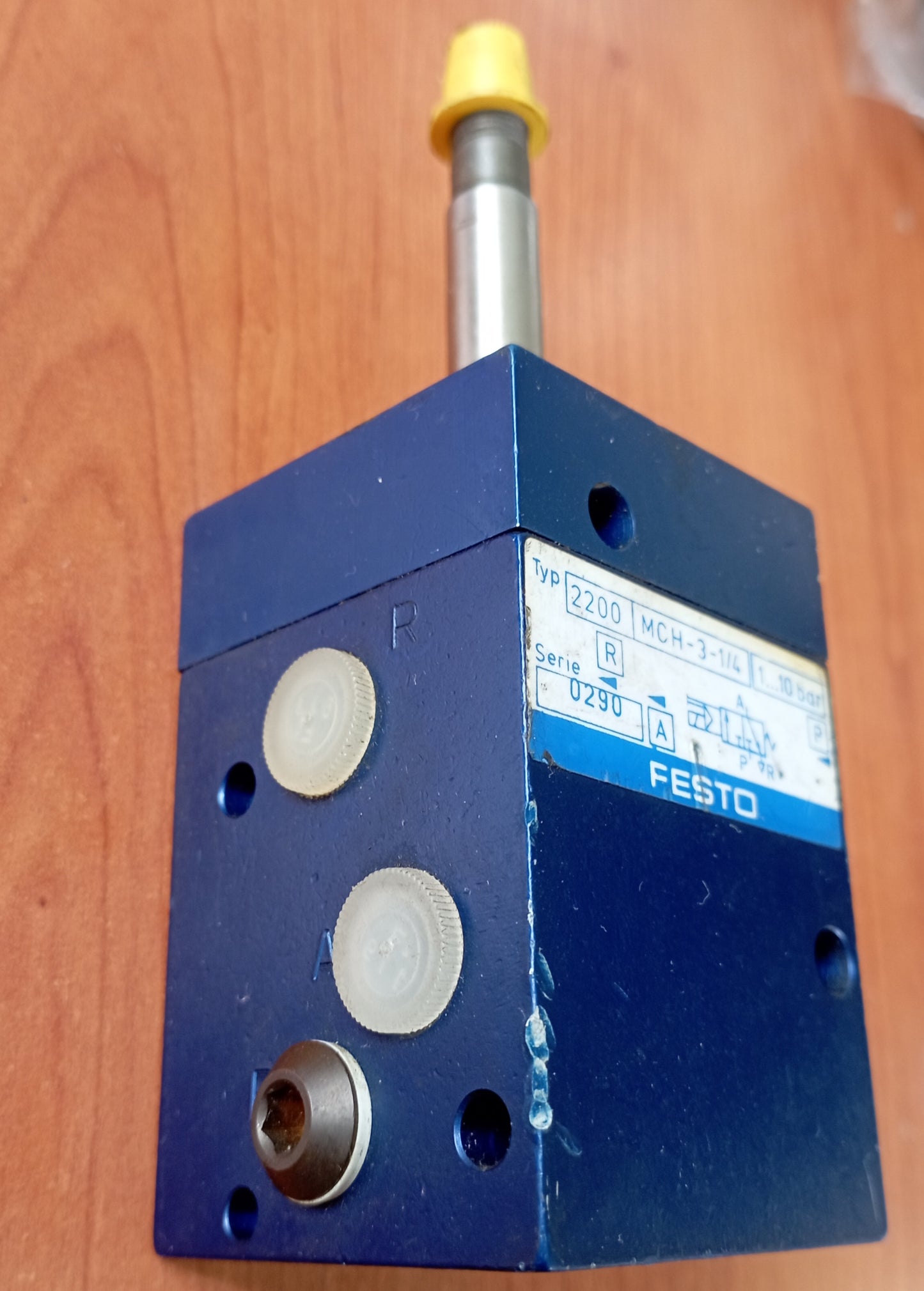 FESTO TYP 2200 MCH-3-1/4
1...10 bar serie 0290 SOLENOID VALVE