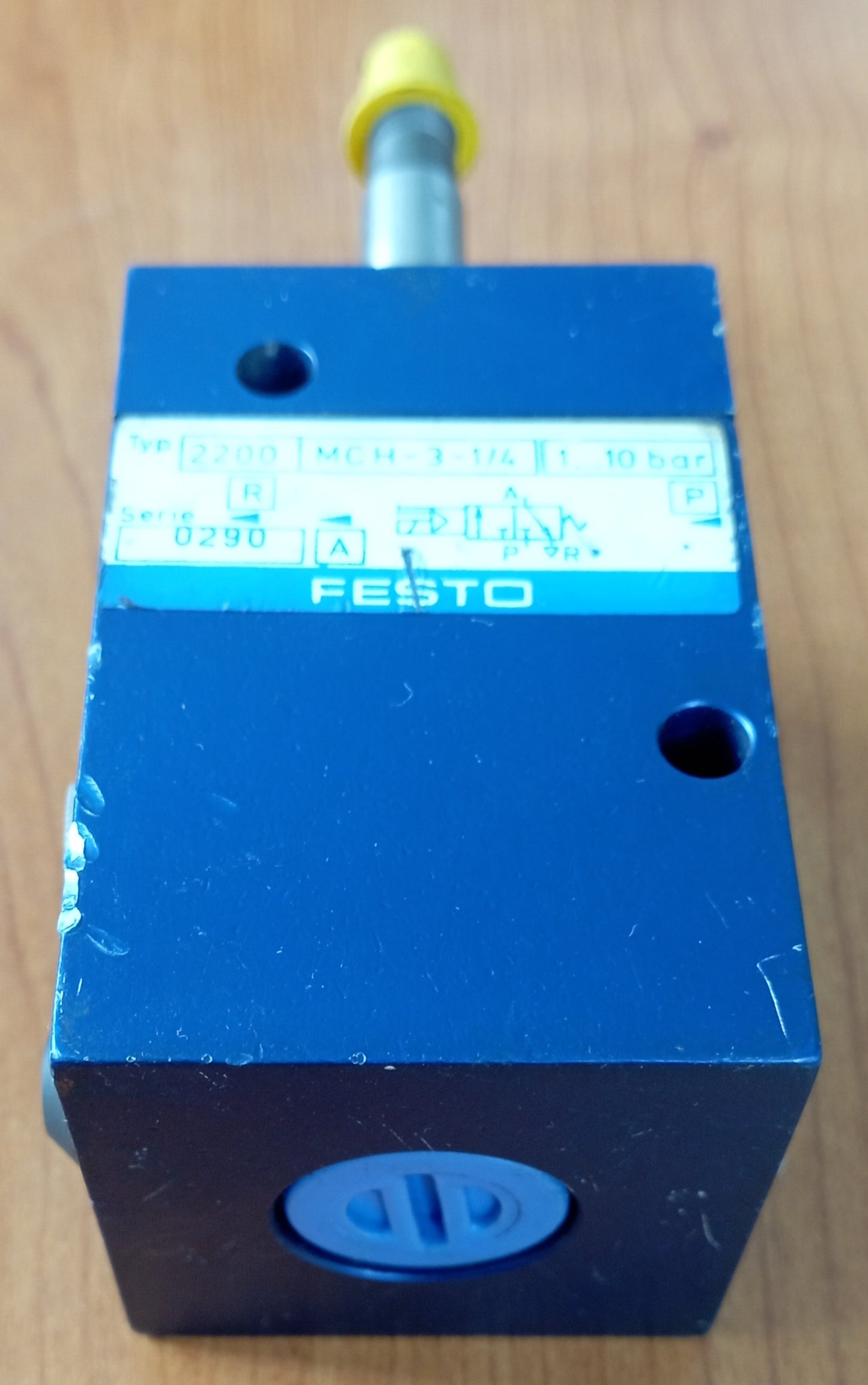 FESTO TYP 2200 MCH-3-1/4
1...10 bar serie 0290 SOLENOID VALVE