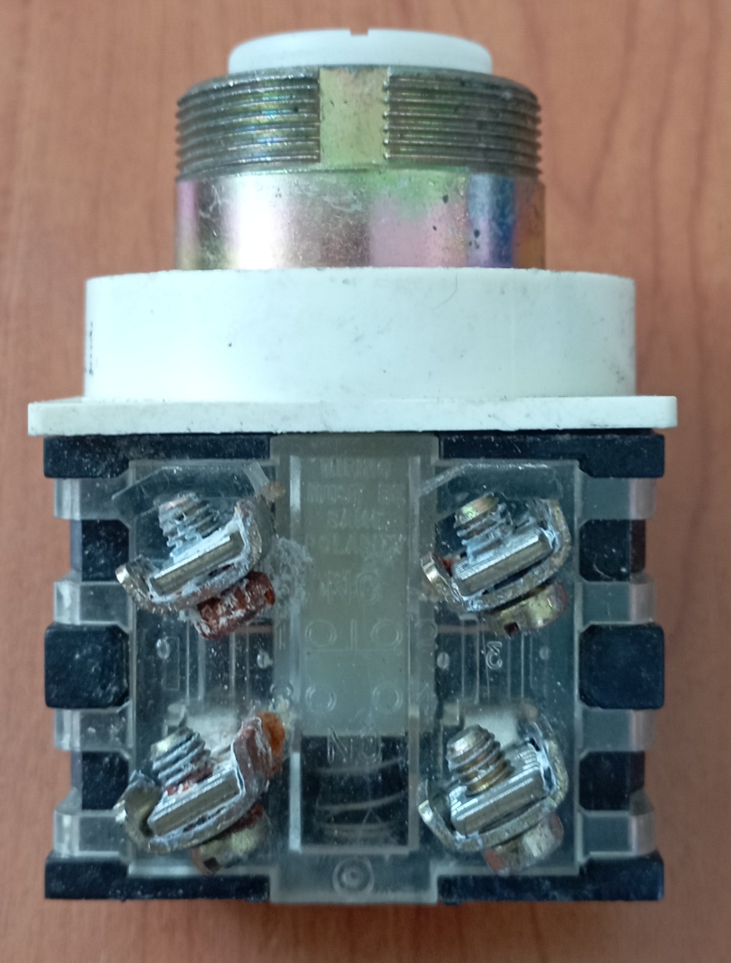 CEMA CGE 077P11 pulsante normale momentaneo NC+NA