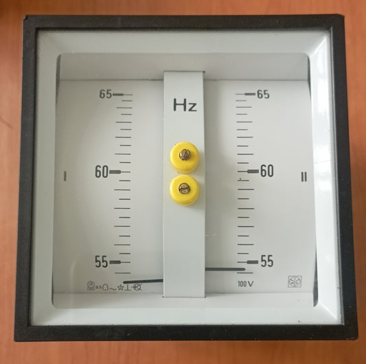 Generatore sincronizzate S270/2A doppio misuratore di frequenza