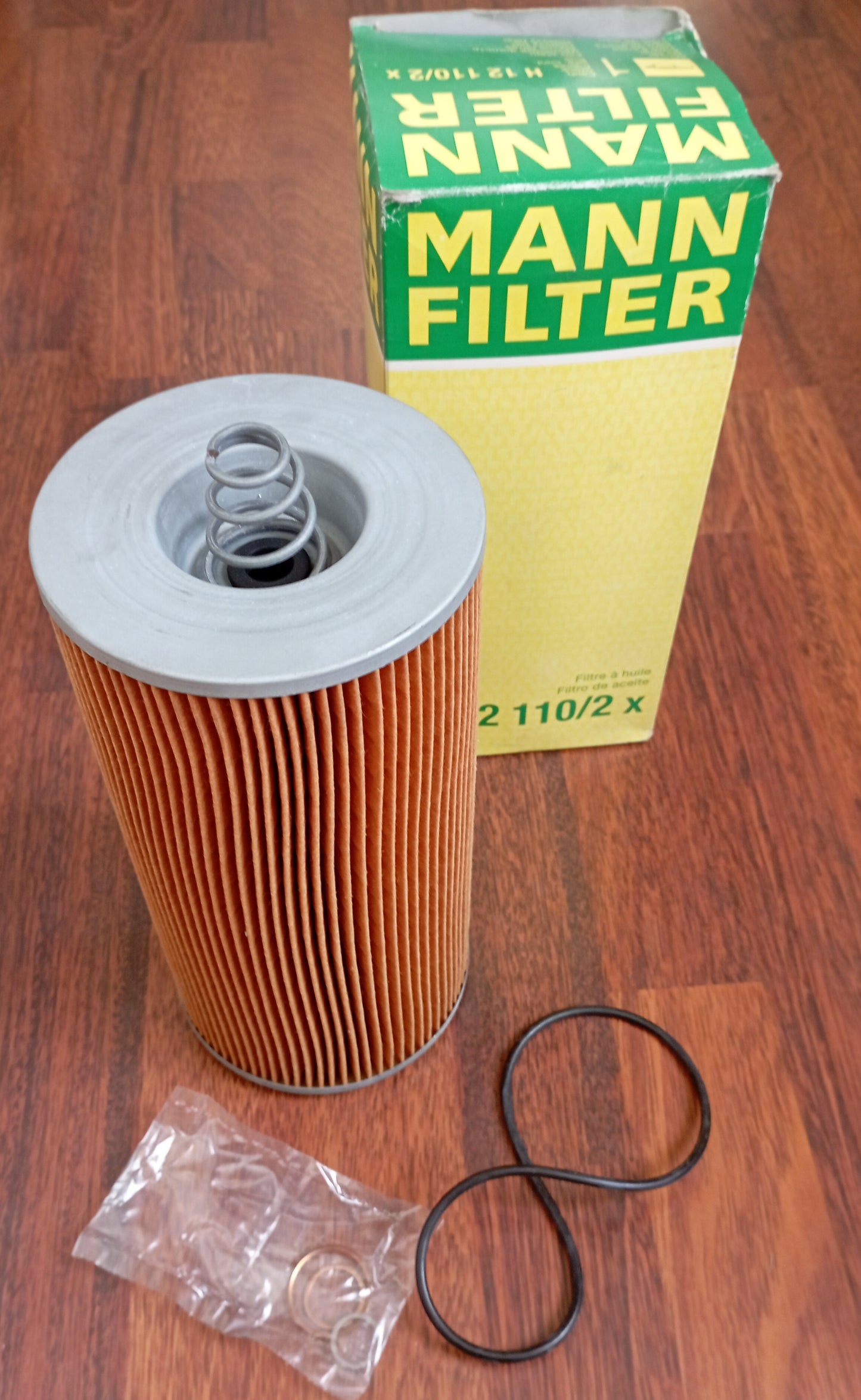MANN-FILTER H 12 110/2 x Filtro olio
con guarnizione, Cartuccia filtro
Numero articolo: H 12 110/2 x
EAN: 4011558261603
