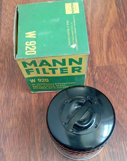 MANN-FILTER W 920 Filtro olio per GLAS 04, 1700, GT
3/4-16 UNF, con una valvola blocco arretramento, Filtro ad avvitamento