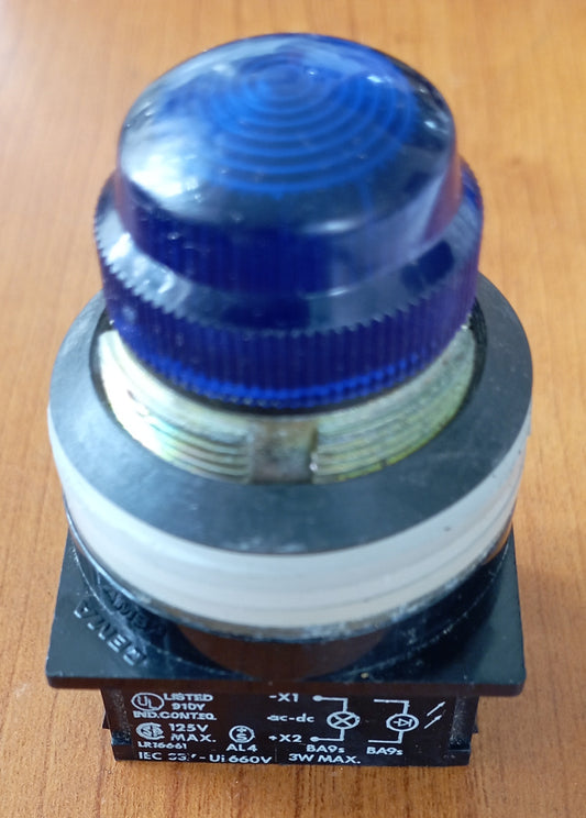 Cema 077 077LDB9 125V 3W max
Colore blu