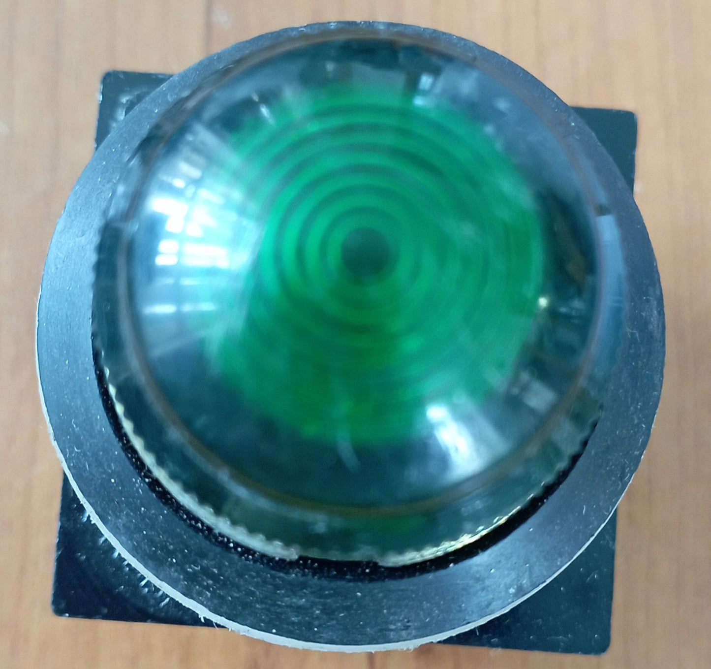 Cema 077 077LDB9 125V 3W max
Colore verde