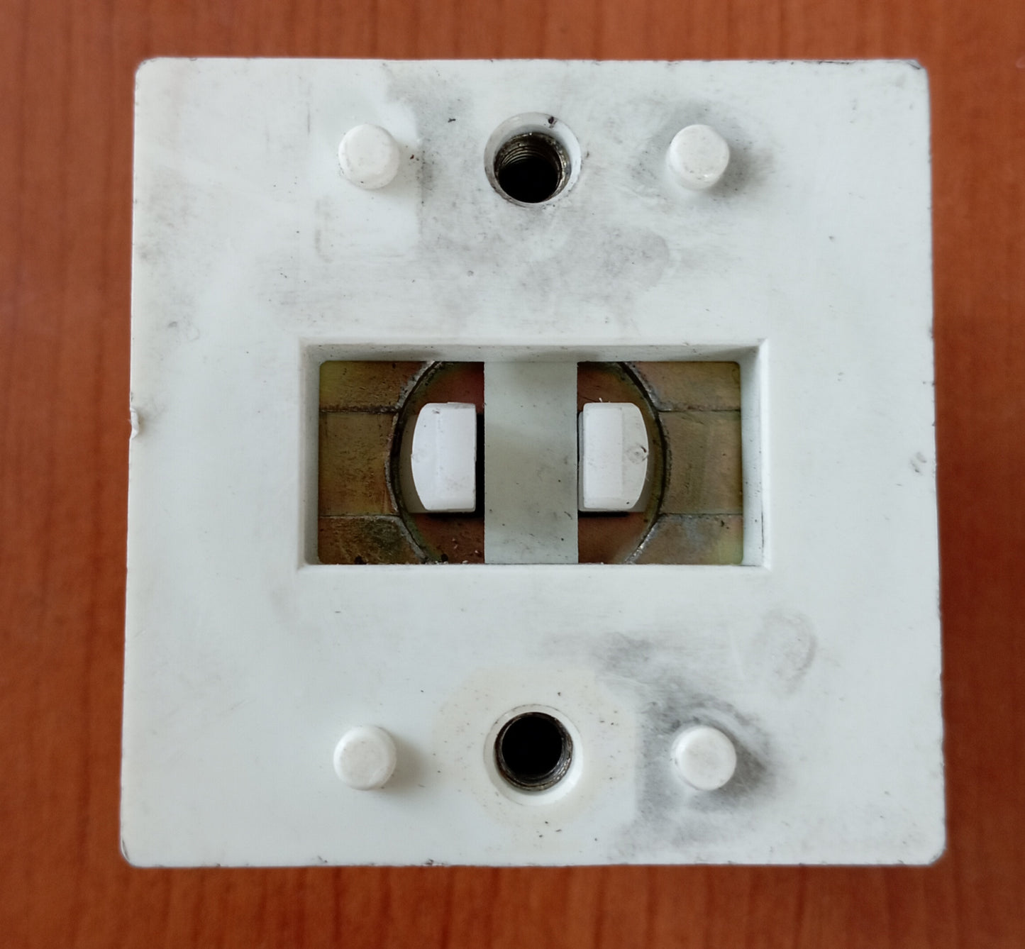 CEMA CGE 077P11 pulsante normale momentaneo NC+NA