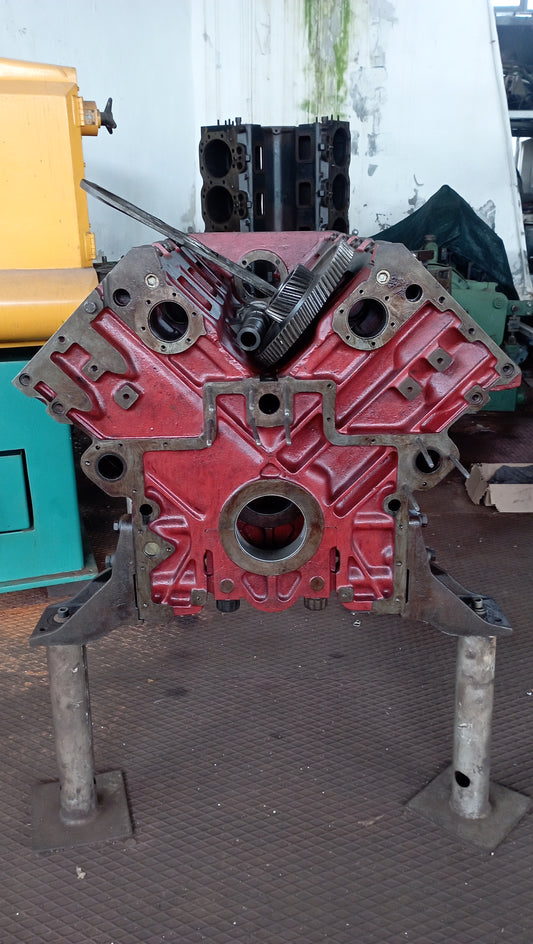 Incastellatura (monoblocco) motori Isotta Fraschini serie 1708