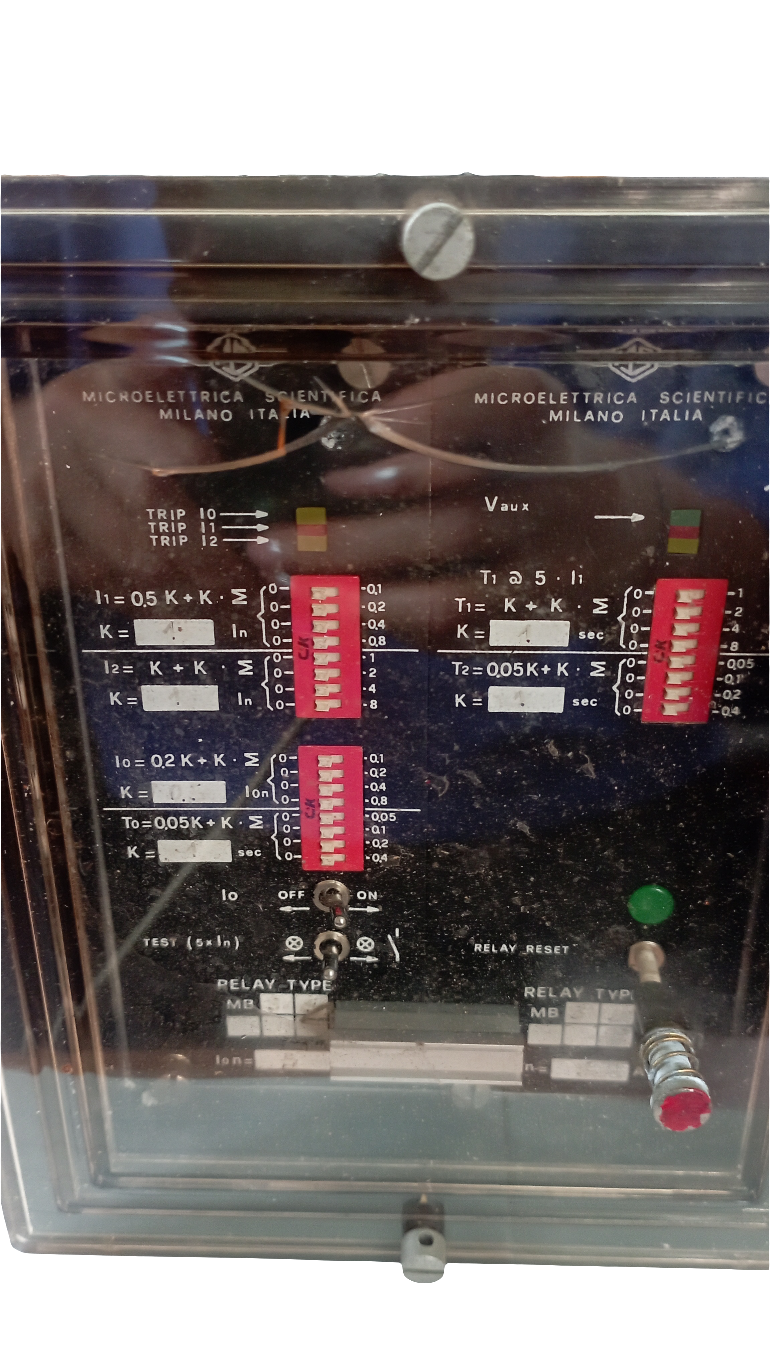 Relè di sovracorrente nuovo.