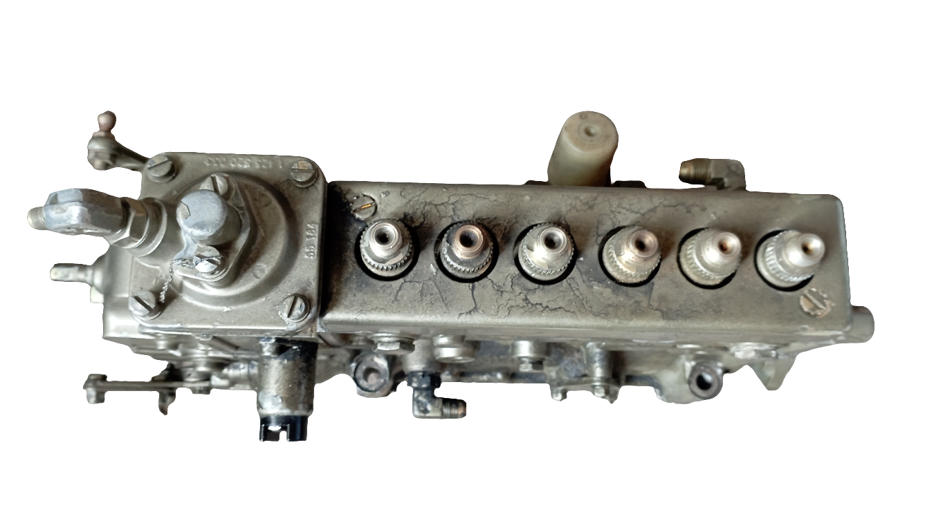 Pompa iniezione Bosch usata in ottime condizioni compatibile con motori Isotta Fraschini PE6P130A320S521