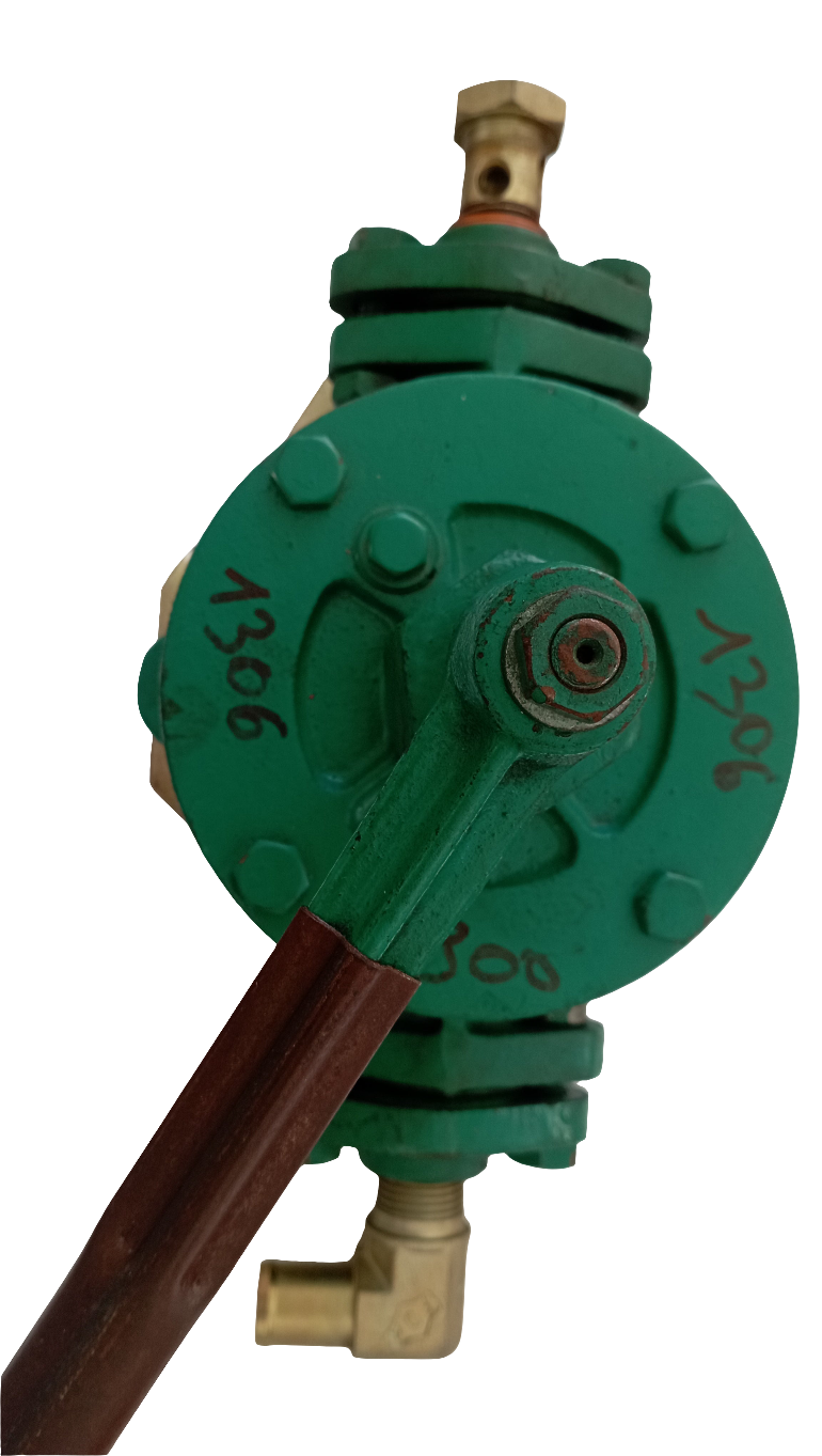 Pompa manuale per sostituzione olio motori Isotta Fraschini serie 1300