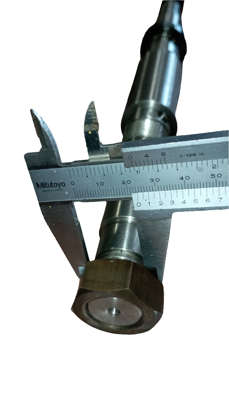 Albero in acciaio inox completo di filettature e cave chiavette per pompa acqua