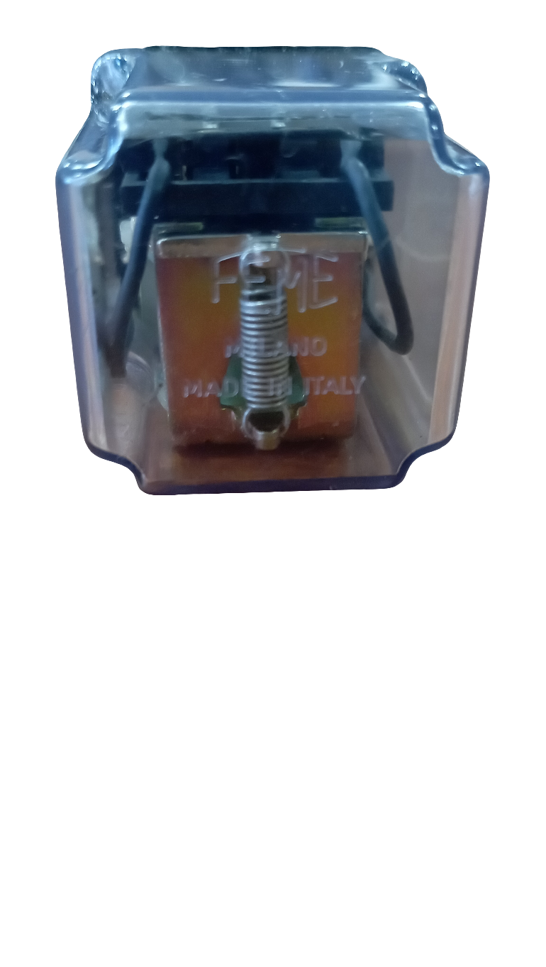 Relè marchio FEME con 2 contatti in scambio