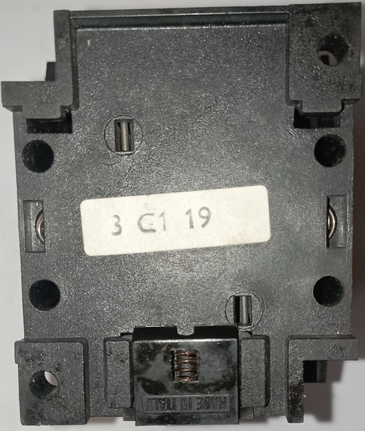 Contattore Audoli C1 
Tensione della bobina: 110 V a 50 Hz