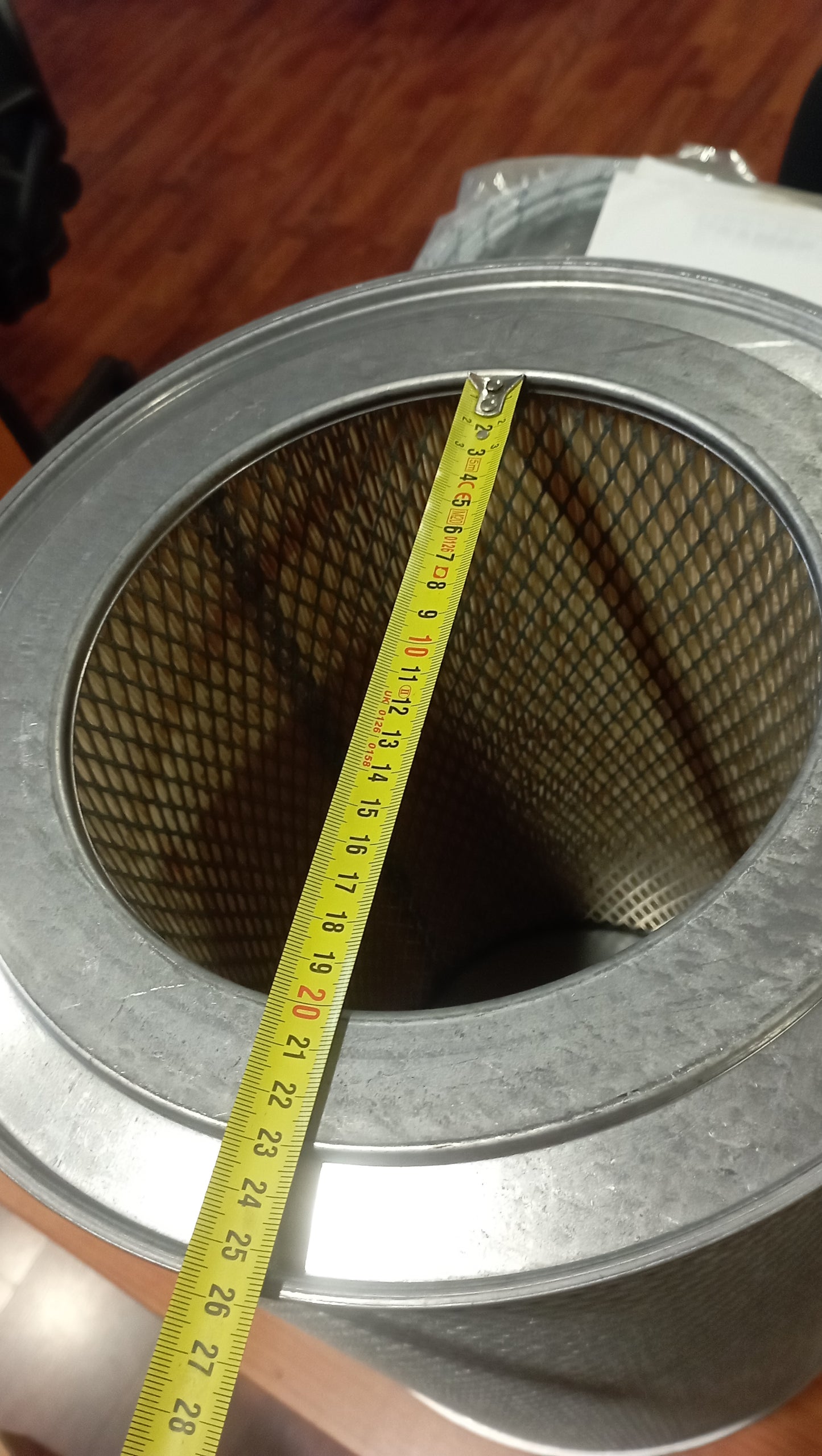 Filtro aria motore FRAM Extra Guard HD con estremità in metallo, di facile installazione con protezione avanzata del motore e prestazioni ottimali, CA250PLHD