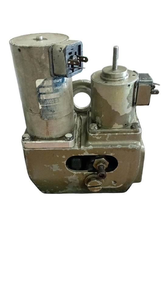 Elettromagnete industriale usato, in buono stato, composto da 1 elettromagnete tipo P7 kg2 corsa 22mm int25 volt24 amp27