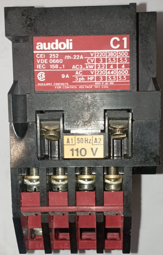 Contattore Audoli C1 
Tensione della bobina: 110 V a 50 Hz