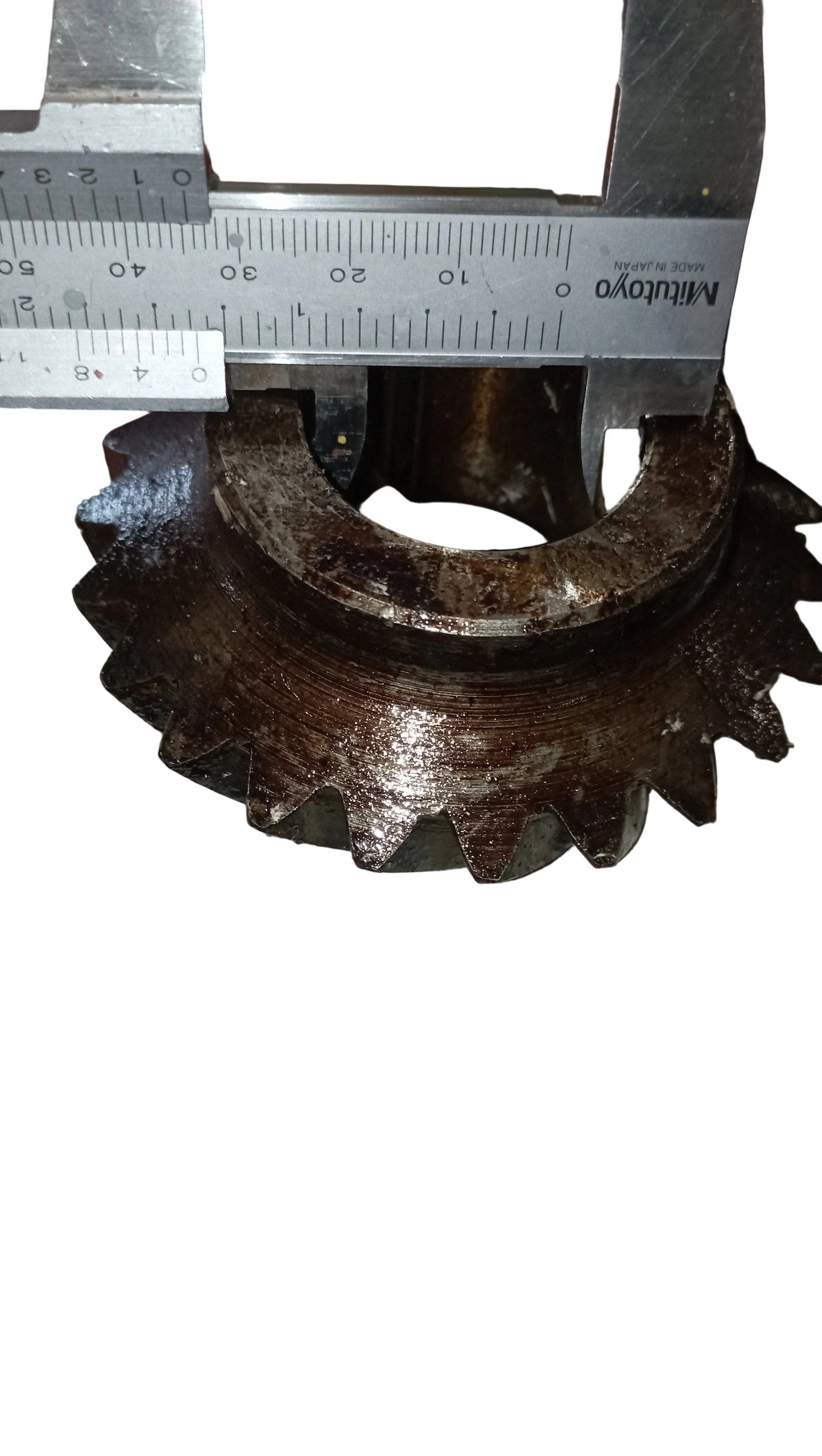 Pignone elicoidale motori Isotta Fraschini 23 denti